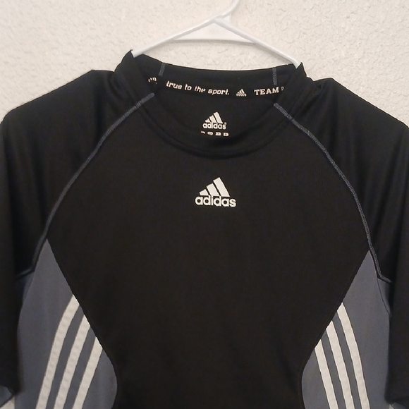 Make Offer!  Adidas Black and Gray Rash Guard Swim Top - Picture 3 of 5